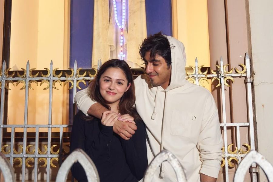 Saiyaara Stars Ahaan Panday & Aneet Padda Avoid Paps at Airport, Romance Buzz Grows