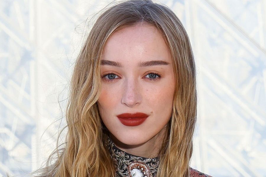 Phoebe Dynevor
