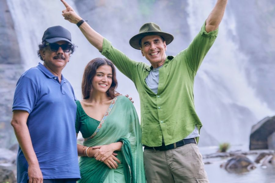 Wamiqa Gabbi Celebrates First ₹100 Crore Hit as Bhooth Bangla Crosses Big Milestone